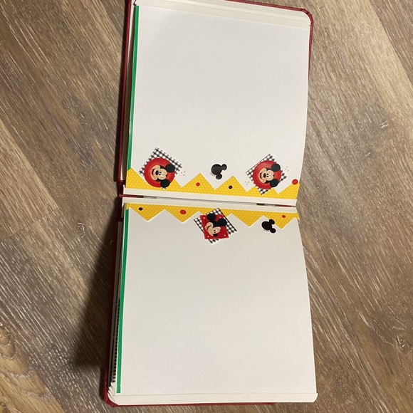 E840 Disney Creative Memories scrapbook EUC - Picture 13 of 15